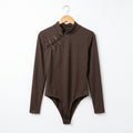 Body coreano con chiusure decorative